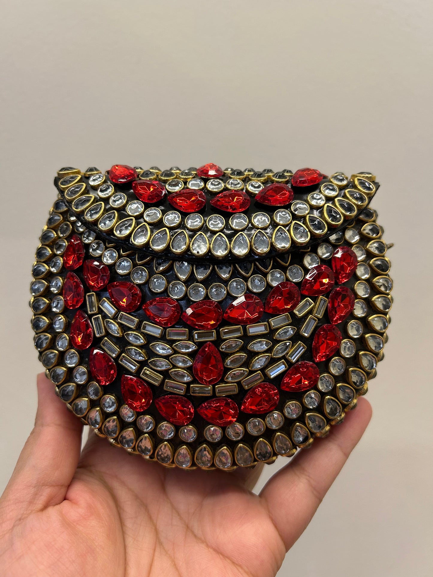 Nayab Kundan Mini