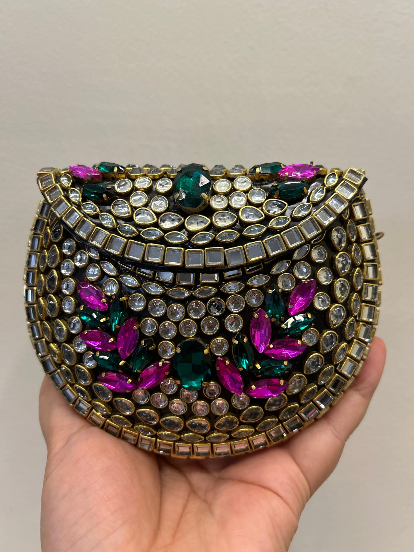 Nayab Kundan Mini