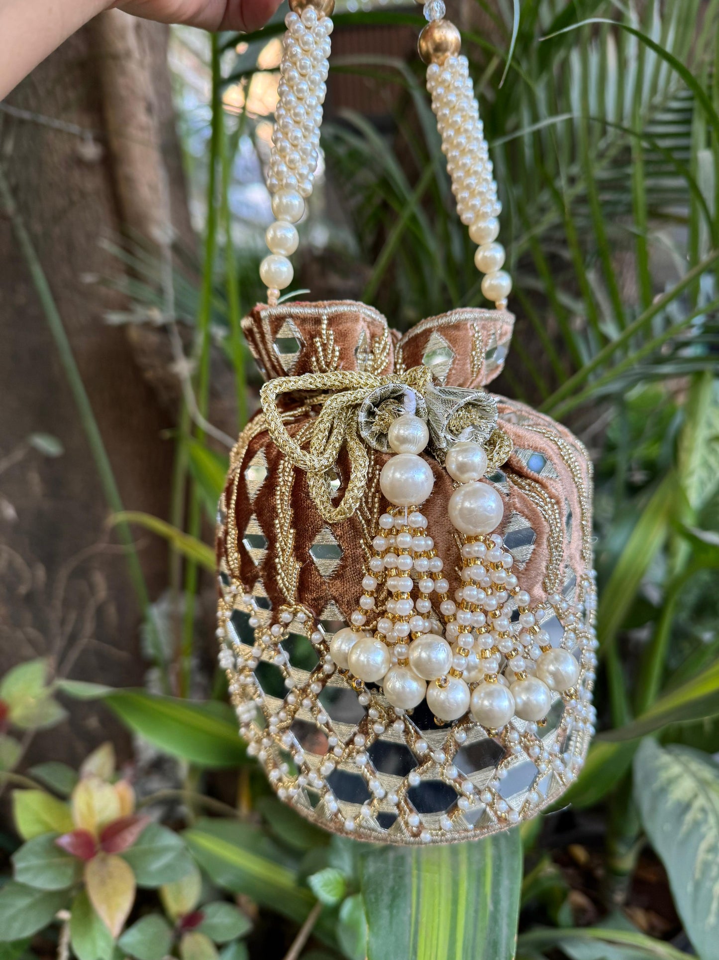 Suhani Mirror Bloom Potli