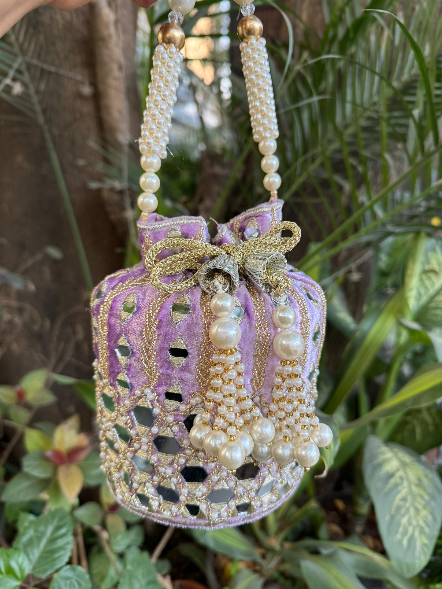 Suhani Mirror Bloom Potli