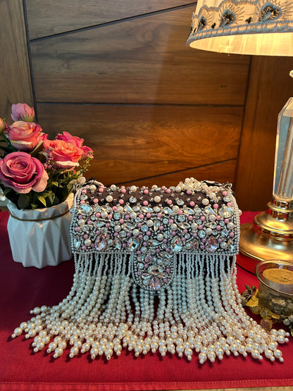 Nyra Box Bag