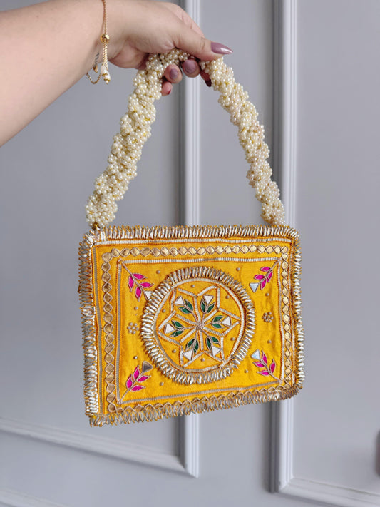 Gulbahar Embroidered Clutch